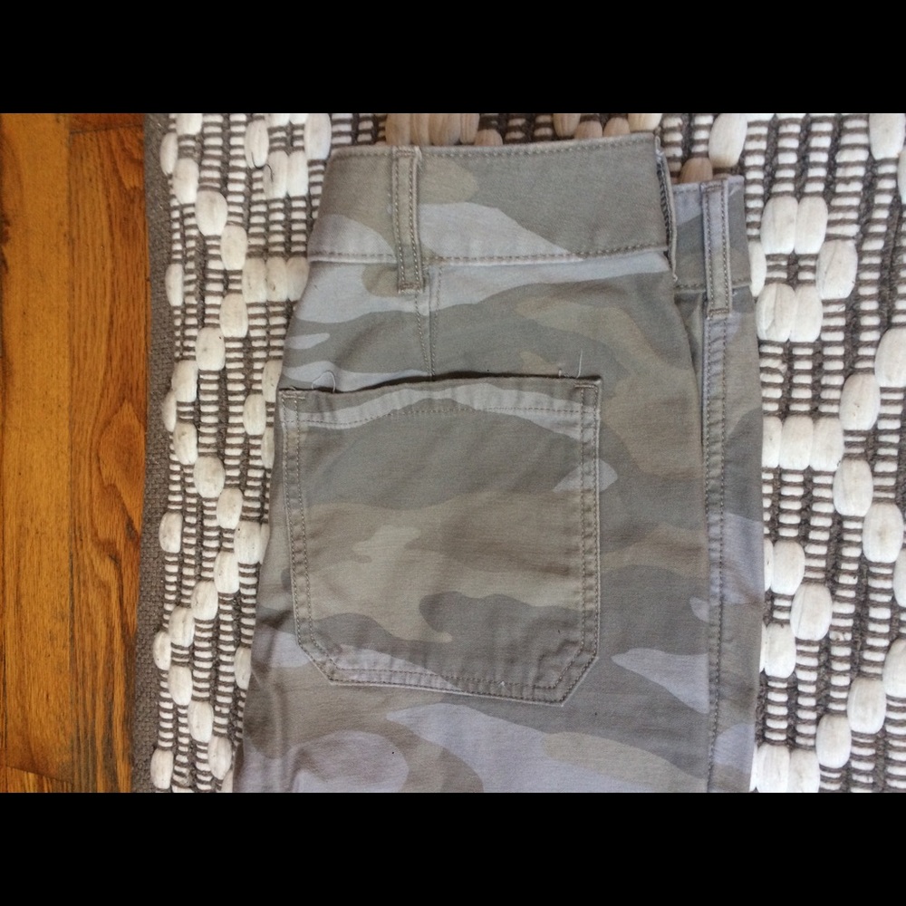 Wore once - Picture 3 of 3